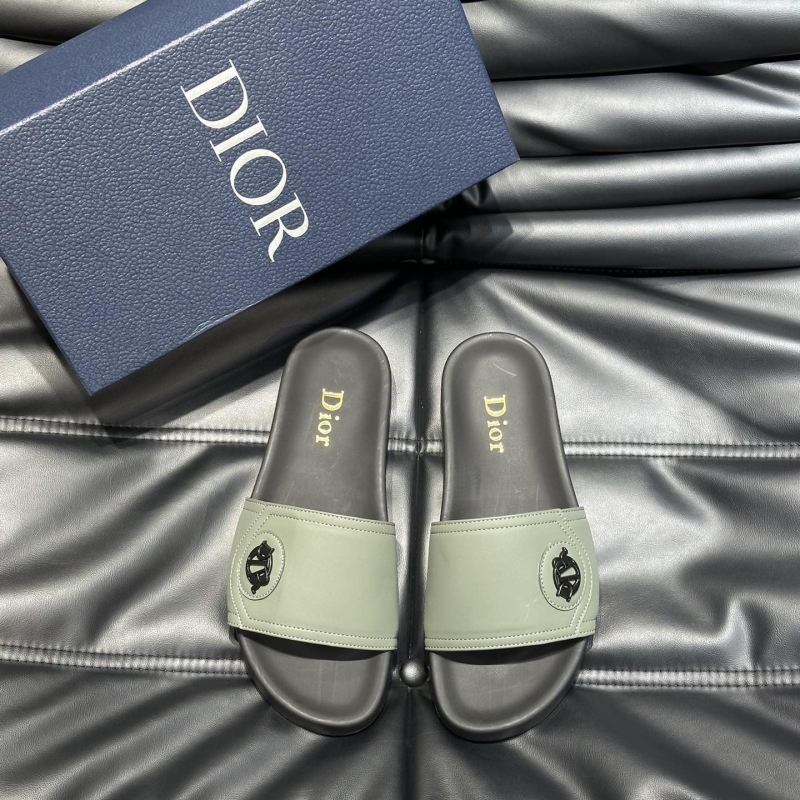 ch**an D*or slippers